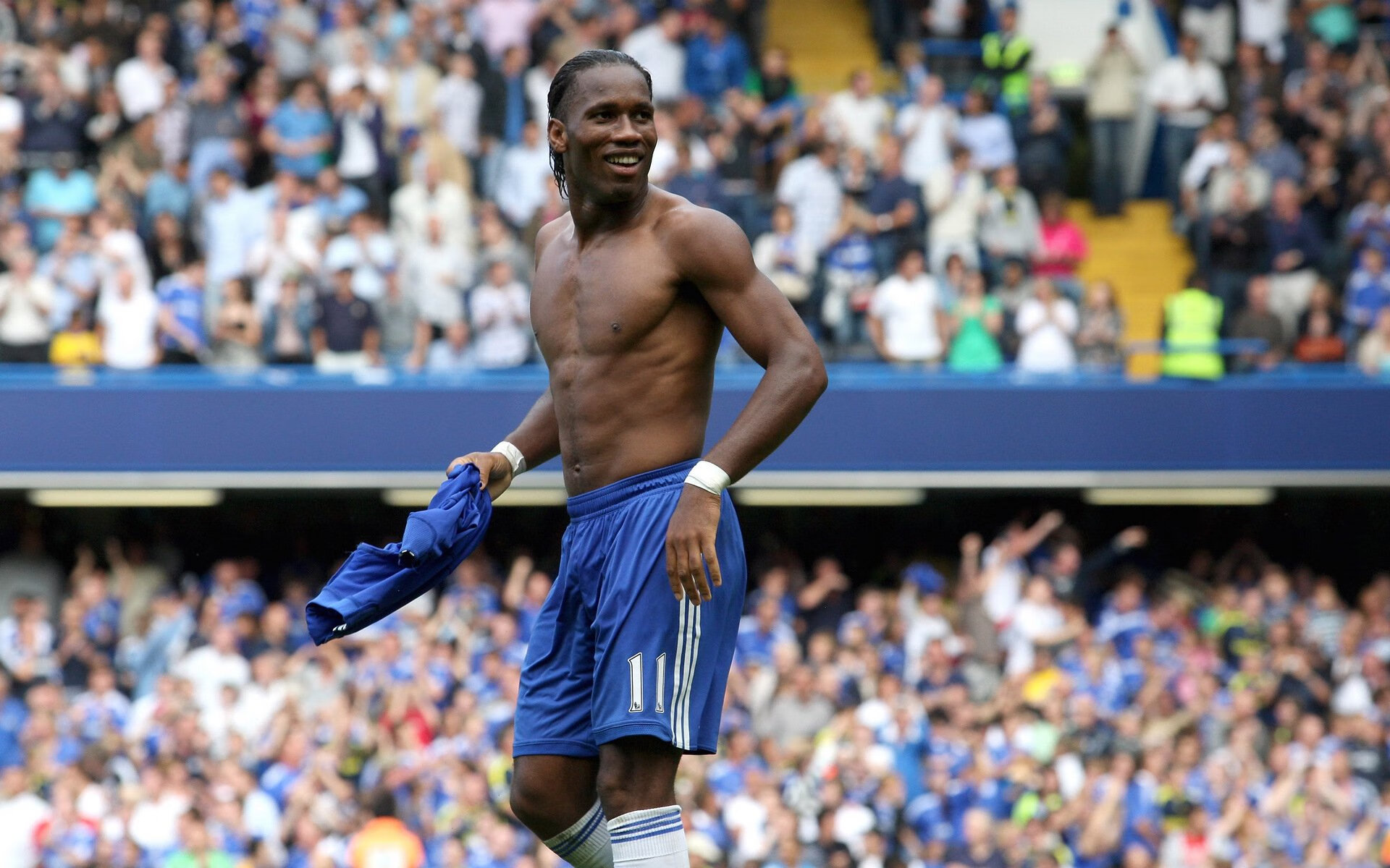 乐鱼体育-赫罗纳传接节奏清晰打穿防守线,赫罗纳足球俱乐部